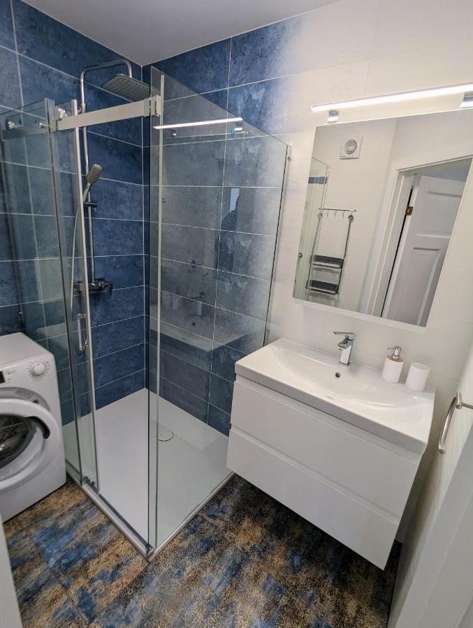 Lovely 2-Bedroom Flat In The Heart Of ดรูซกินินไก ภายนอก รูปภาพ